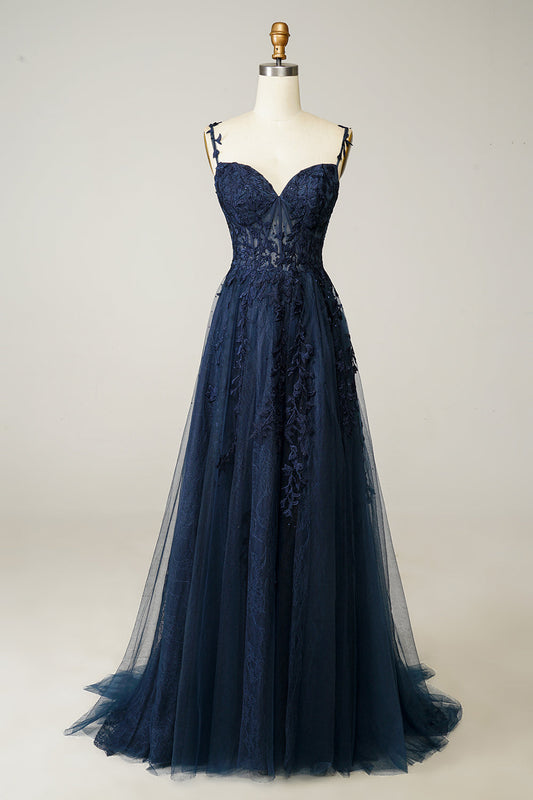 Robe de bal bleu marine à bretelles spaghetti et appliques, coupe trapèze
