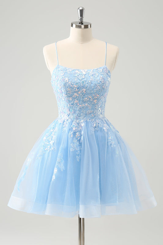 Robe courte de bal de fin d'année bleu pailleté brillant trapèze avec sequins et appliques