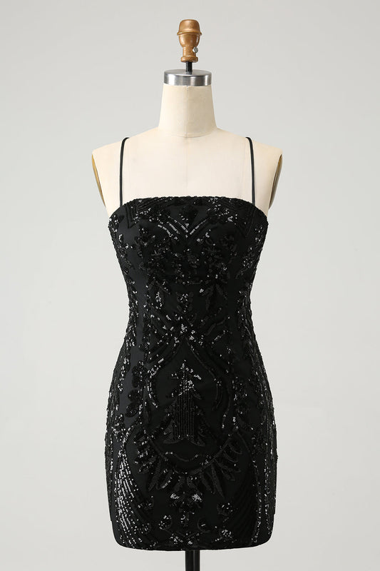 Robe de bal moulante noire à fines bretelles avec paillettes et sequins