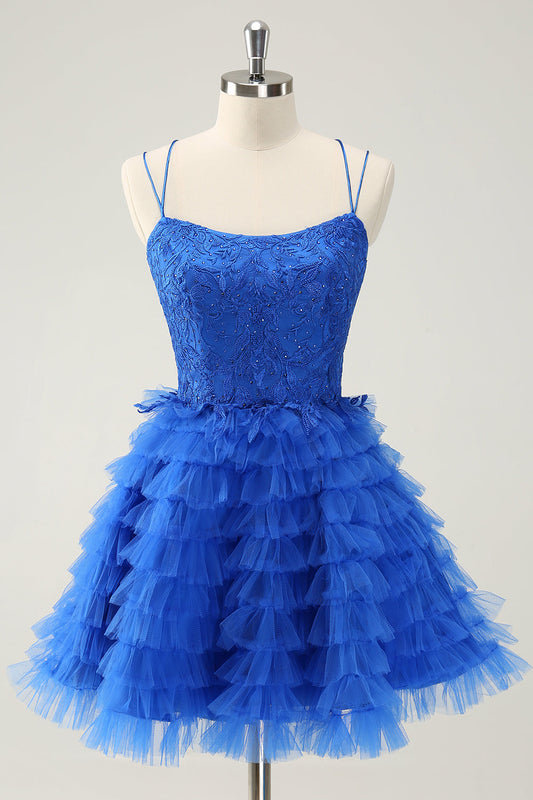 Robe de bal courte bleue en tulle, coupe trapèze, bretelles spaghetti, avec volants