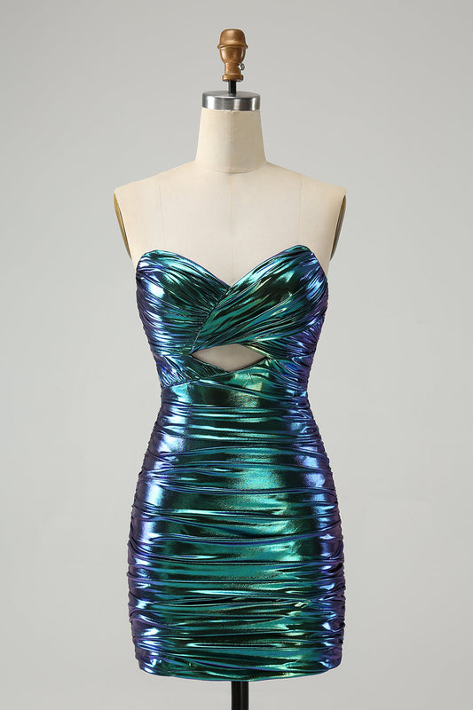 Robe de bal de fin d'année courte moulante bleu sarcelle étincelant avec décolleté en cœur et fronces