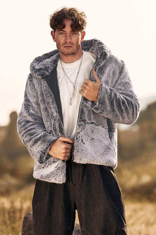 Manteau d'hiver gris mi-long en peau lainée avec capuche pour homme