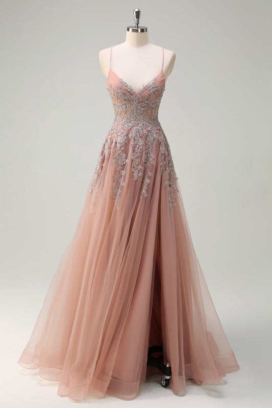 Robe de bal longue en fard à joues avec bretelles spaghetti, dos lacé et appliqués, avec fente