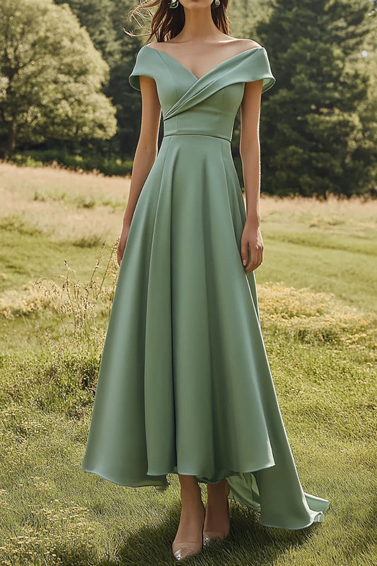 Robe habillée formelle slim couleur sauge avec encolure dénudée et large ourlet