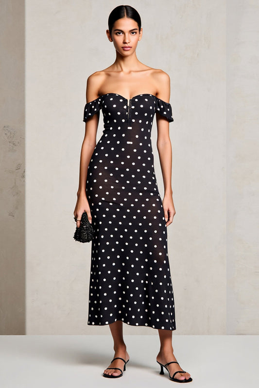 Robe fourreau noire à pois, épaules dénudées, pour invitée de mariage