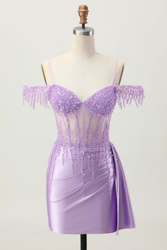Robe de soirée courte à épaules dénudées avec corset perlé et paillettes lilas