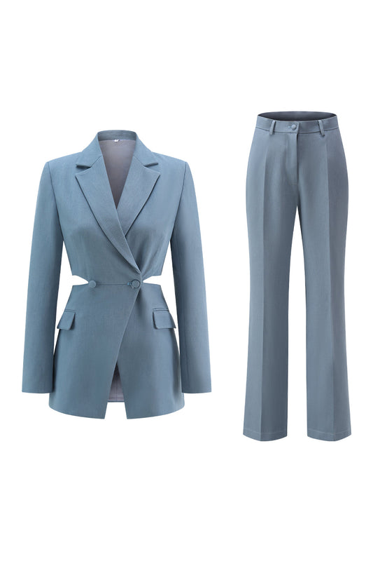 Costume de bal deux pièces bleu gris à revers cranté avec découpe