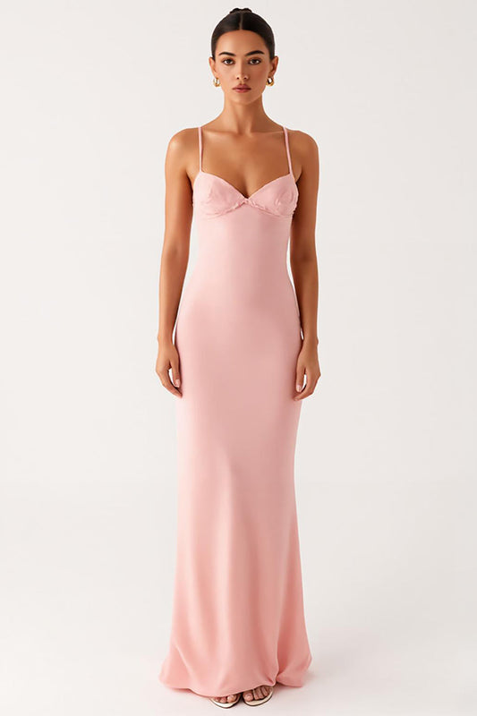 Robe de soirée fourreau rose en mousseline avec fines bretelles