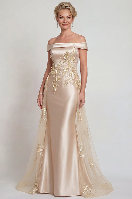 Robe de mère de la mariée sirène en satin champagne à épaules dénudées avec applications
