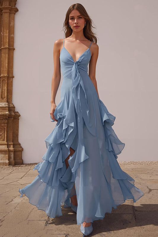 Robe de demoiselle d'honneur longue bleu poudré coupe A avec volants et fines bretelles