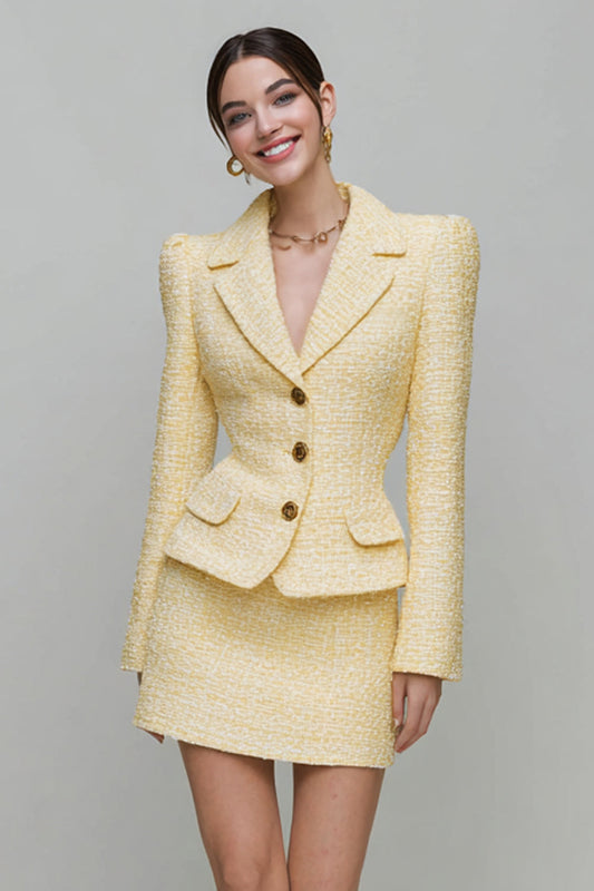 Robe-blazer courte 2 pièces en tweed jaune clair avec revers crantés, jupe crayon et manches