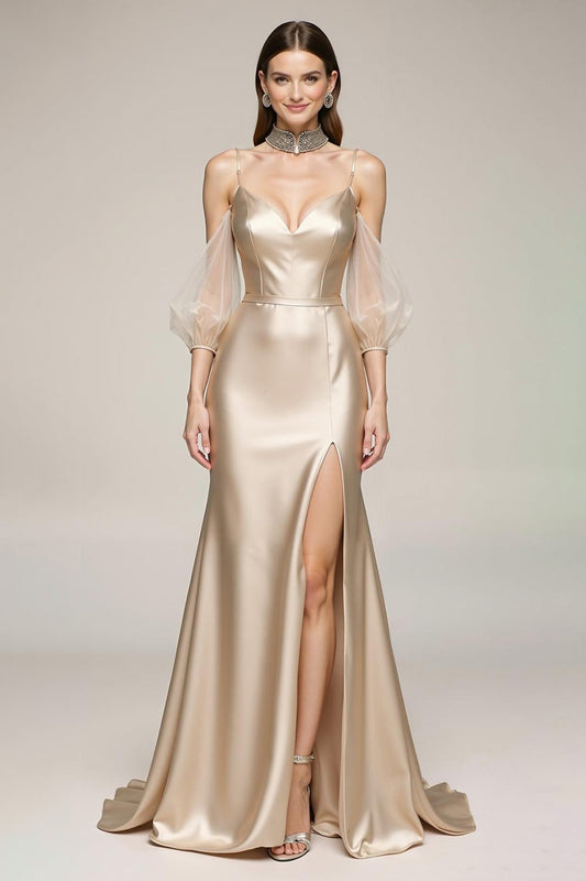 Robe de soirée sirÚne couleur champagne à épaules dénudées avec fente