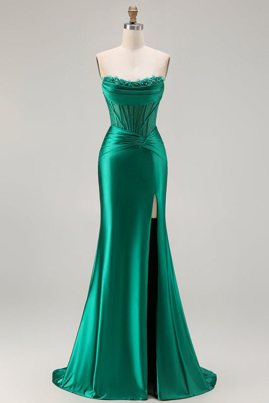 Robe de soirée longue sirène bustier vert foncé avec perles et fente