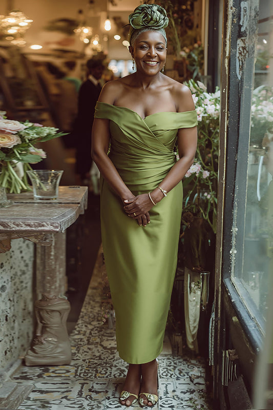 Robe longue de mère de la mariée dusty sage fourreau épaules dénudées