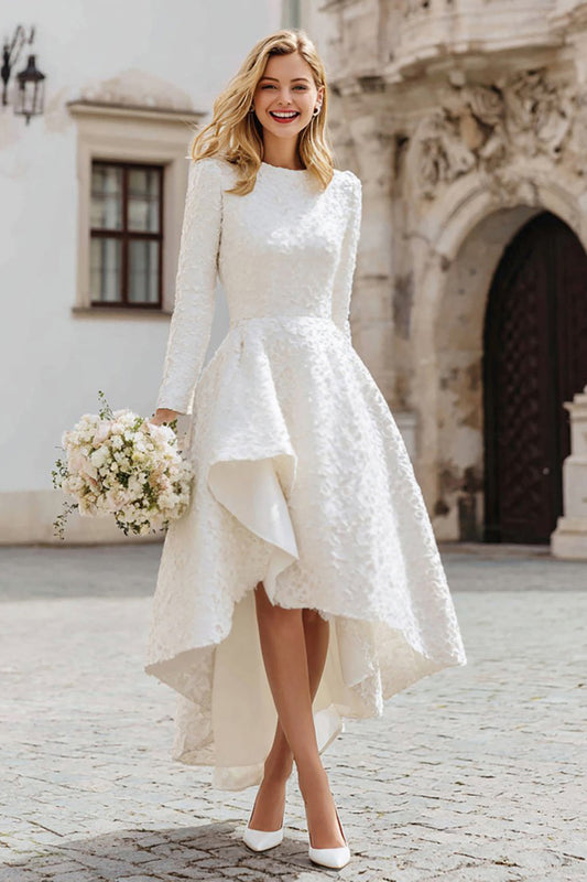 Robe de fiançailles asymétrique ivoire à manches longues, col bateau, coupe évasée