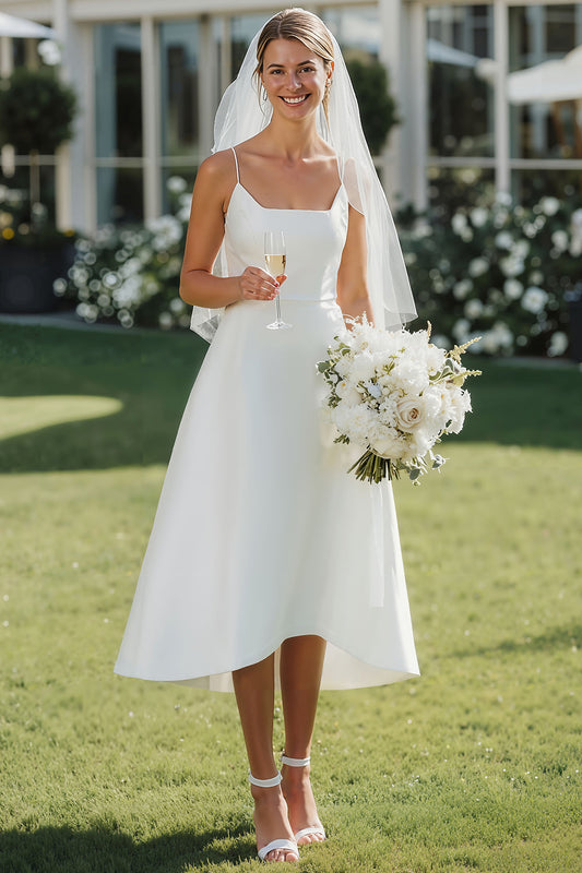 Robe de mariée midi évasée blanche à fines bretelles