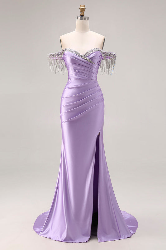 Robe de bal longue sirène en satin violet clair, bustier cœur, drapée, perlée, fendue