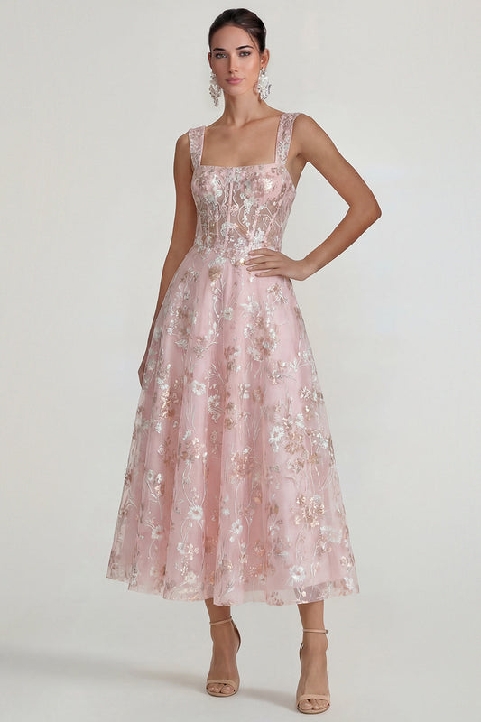 Robe midi corset rose pailletée à encolure carrée et appliqués