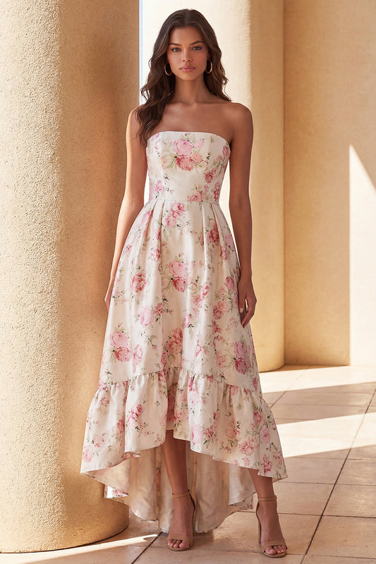 Robe midi sans bretelles à imprimé fleuri rose et blanc, coupe évasée, avec volants