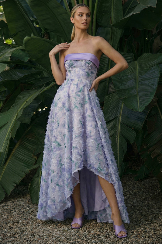 Robe de cérémonie asymétrique trapèze bustier violet clair fleurie