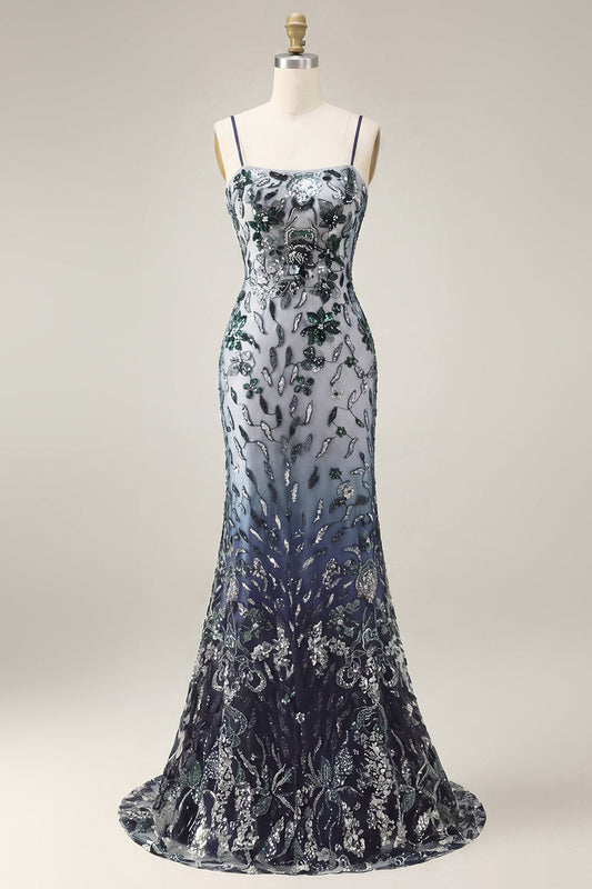 Vestido largo de fiesta con bordado floral, lentejuelas degradadas y chal de tul