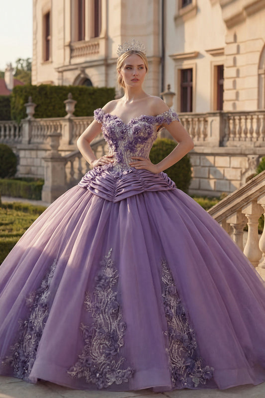 Robe de bal violette à épaules dénudées avec appliques et ruchés pour Quinceañera
