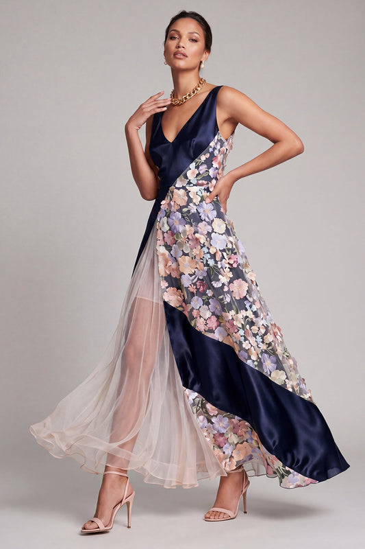 Robe longue évasée à col en V, motif floral blush, pour mère de la mariée