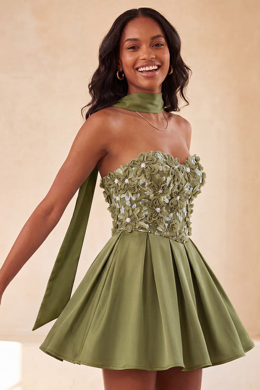 Robe de bal de fin d'année vert olive évasée en cœur à perles florales avec dos lacé
