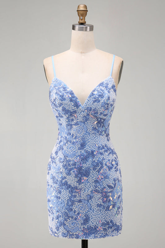 Vestido corto de regreso a casa azul entallado con tirantes delgados, espalda con cordones y abalorios