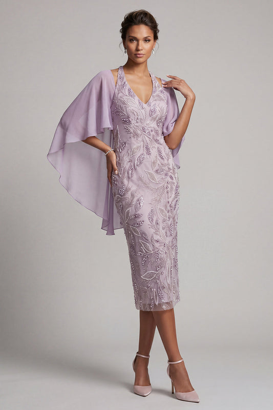 Robe de soirée fourreau mi-longue lilas brodée de perles à col licou pour la mère de la mariée avec cape