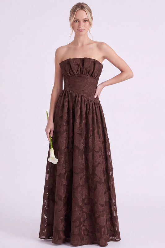 Robe de demoiselle d'honneur longue sans bretelles évasée à fleurs avec volants Espresso