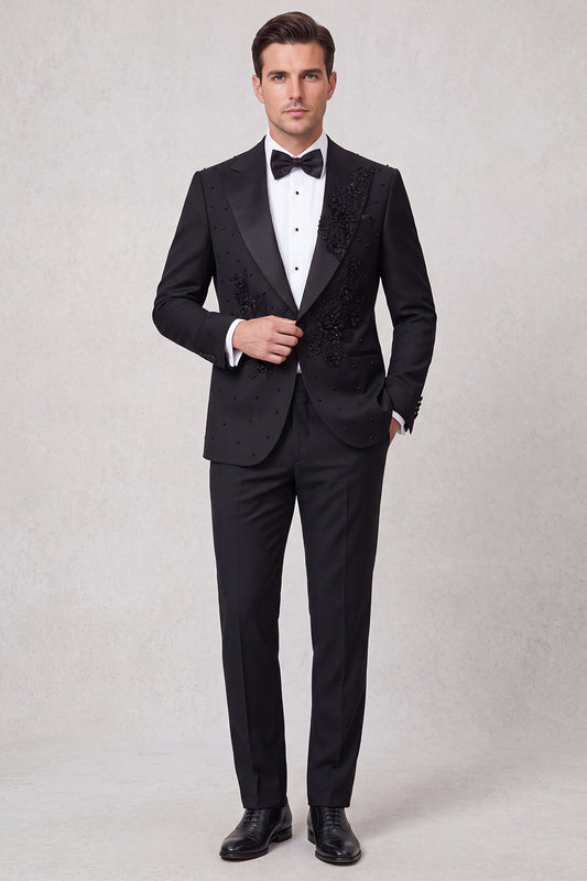 Costume de bal pour homme 2 pièces noir à revers pointus et un bouton, orné d'applications et de perles