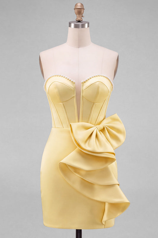 Robe Courte de Soirée Fourreau Jaune avec Corset Orné de Perles et Nœud Latéral