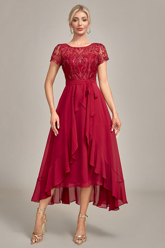 Robe de mariée asymétrique bordeaux pailletée avec des appliques