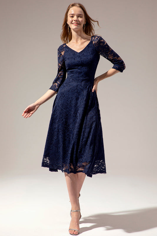 Robe midi en dentelle bleu marine