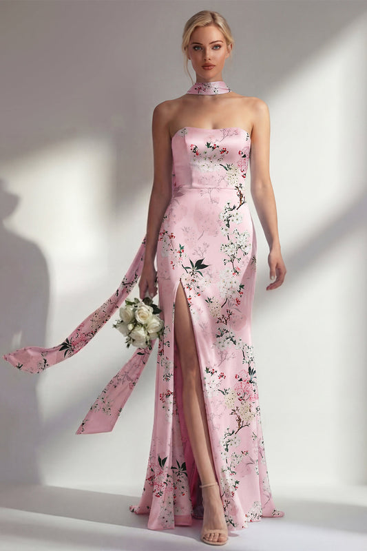Vestido largo de dama de honor de sirena rosa sin tirantes con estampado floral y abertura
