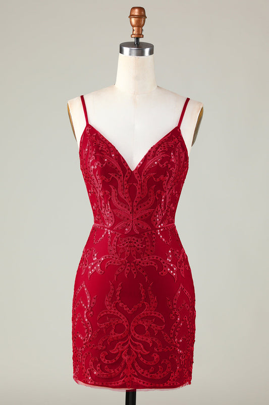 Robe de bal courte moulante à bretelles spaghetti en sequins rouge foncé scintillants