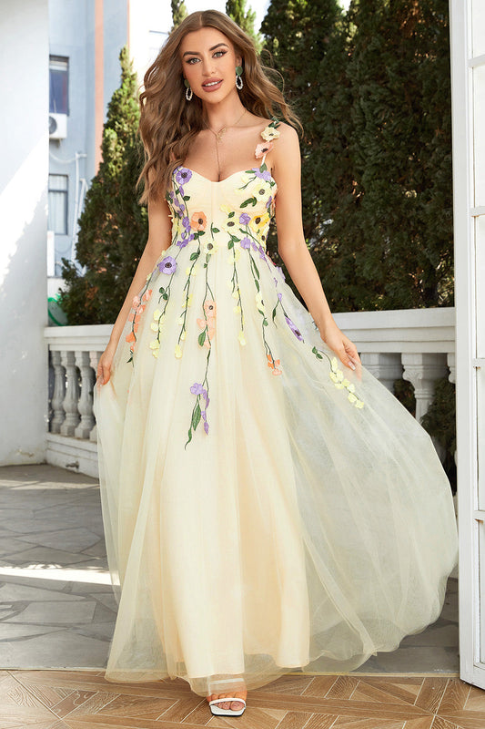 Robe de bal de promo élégante grande taille couleur champagne avec applications, coupe trapèze