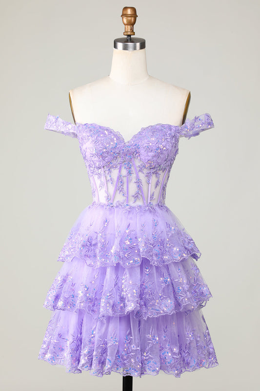 Robe courte de bal de fin d'études violette en corset et étagée avec dentelle, coupe princesse