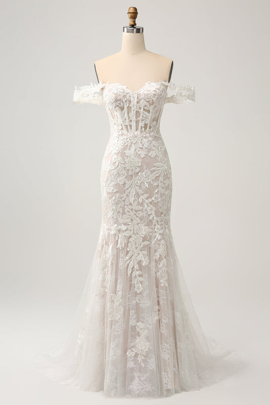 Robe de mariée sirène blanche à épaules dénudées avec traîne et dentelle appliquée