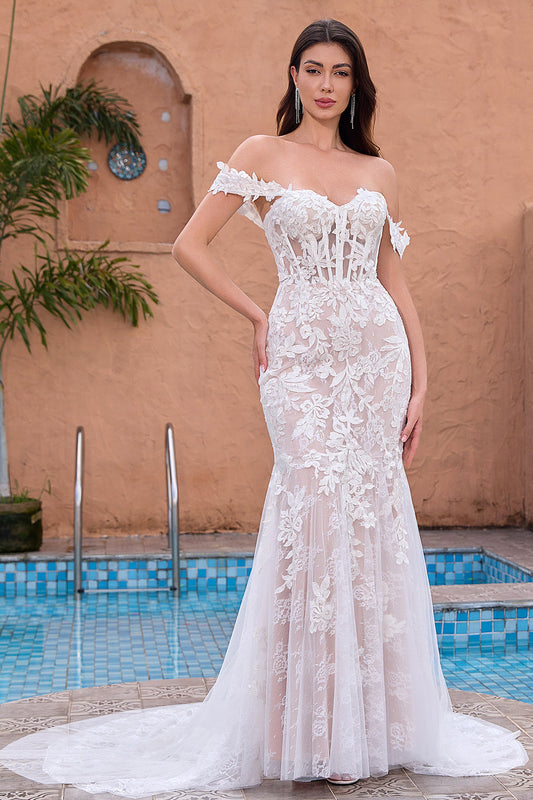 Robe de mariée sirène blanche à épaules dénudées avec traîne et dentelle appliquée