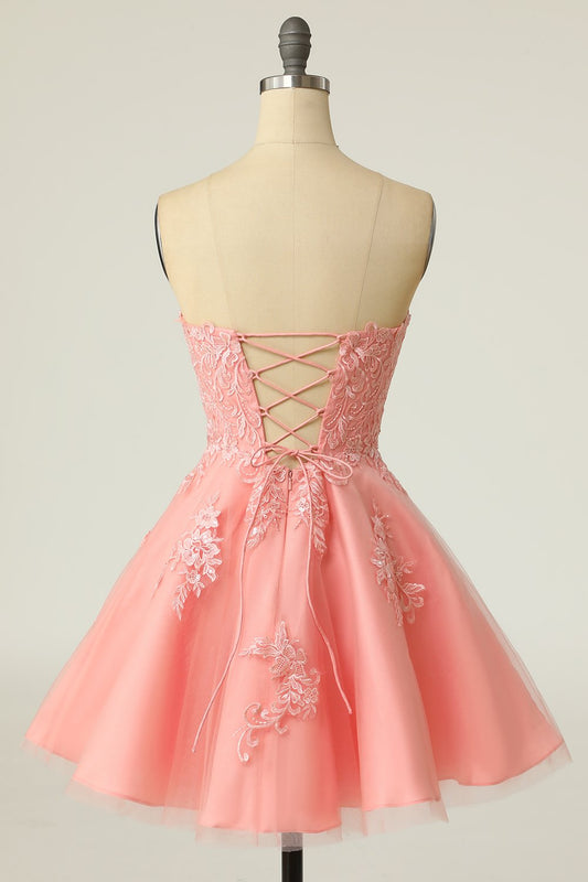 Robe de bal courte bustier fard à joues avec appliques
