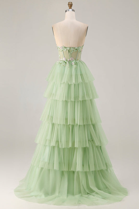 Robe de bal longue en tulle à volants étagés, corset décolleté en cœur, coupe trapèze, avec fente