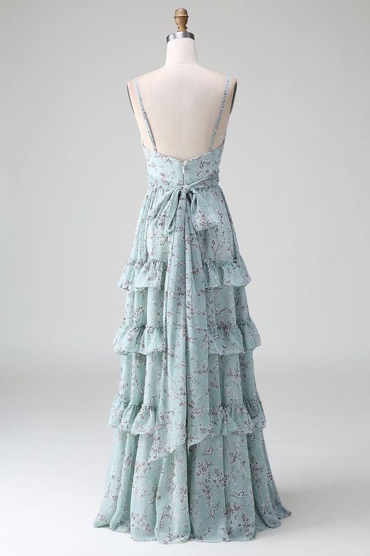 Robe de demoiselle d'honneur longue gris-vert à fines bretelles et volants