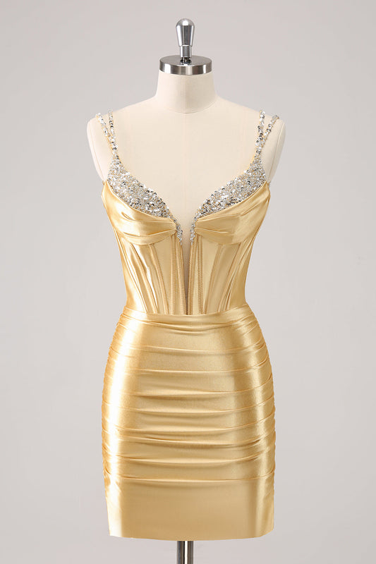 Robe de bal moulante dorée à fines bretelles et paillettes
