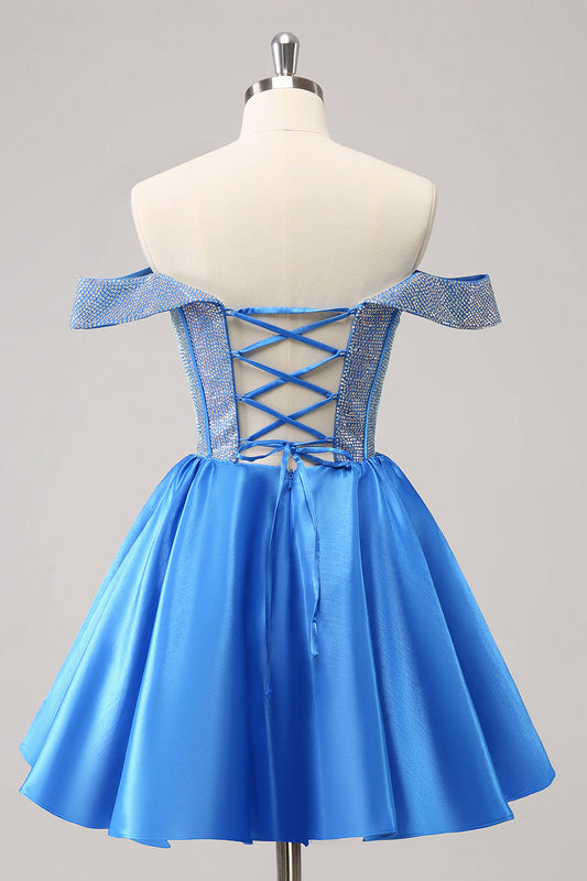 Robe de bal satinée trapèze bleu scintillant ornée de perles, épaules dénudées