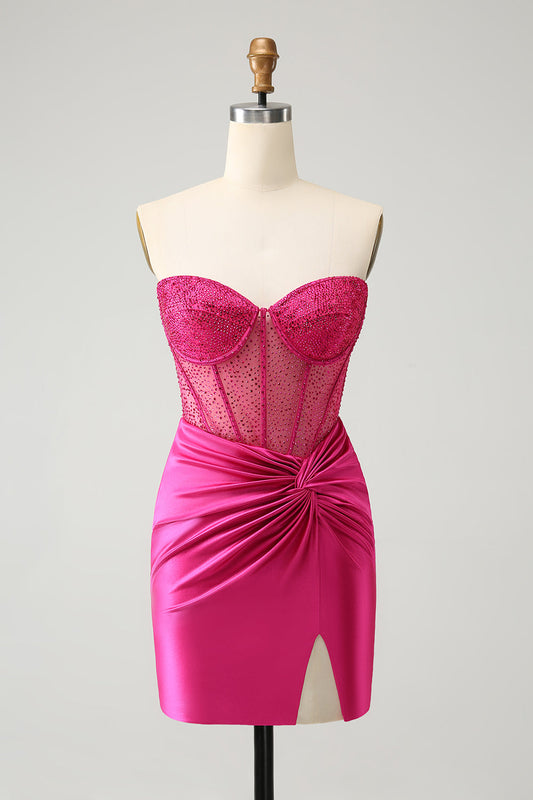 Robe de bal bustier, fuchsia étincelant, ajustée et ornée de perles