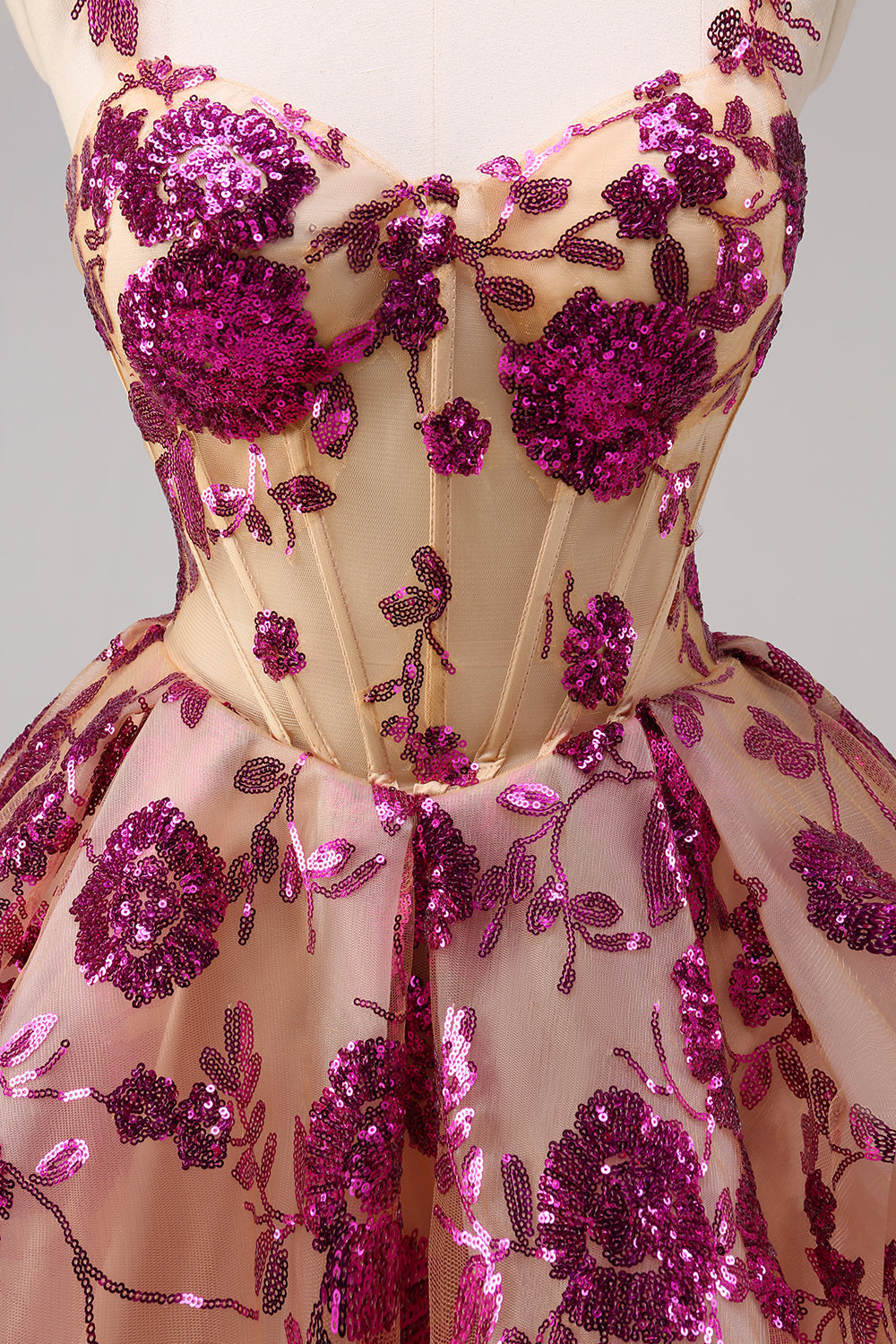 Robe longue de bal de fin d'année scintillante fuchsia coupe trapèze avec corset et sequins
