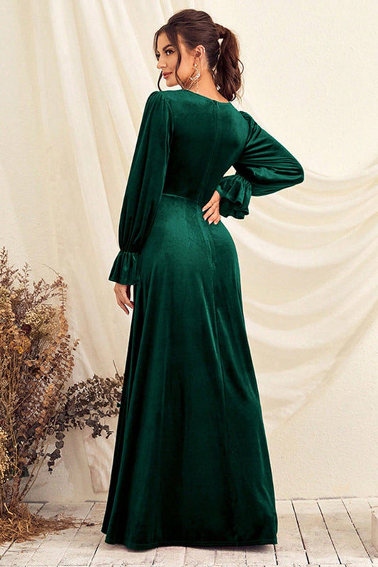 Robe de bal longue en velours vert foncé croisée à manches longues et col en V