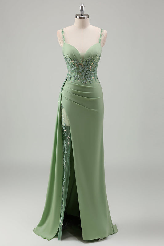Robe de soirée longue sirène vert clair scintillante à fines bretelles avec applications et fente